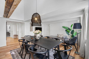 Sanders Regent - Smart Two-Bedroom Apartment Near Central Square